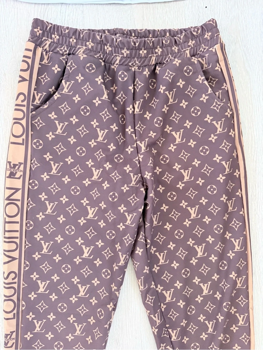 Stylish Brown Monogram Side-Stripe Women’s Pants and matching T shirt size M